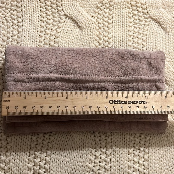 FREE PEOPLE SUEDE FOLD OVER MAGNETIC CLUTCH - Picture 11 of 14